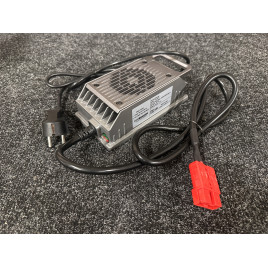 Зарядное устройство Challenger Battery WTL 2415